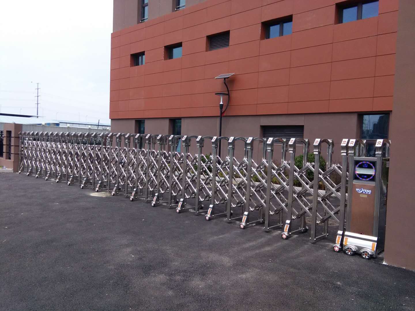 늄(dng)T-6